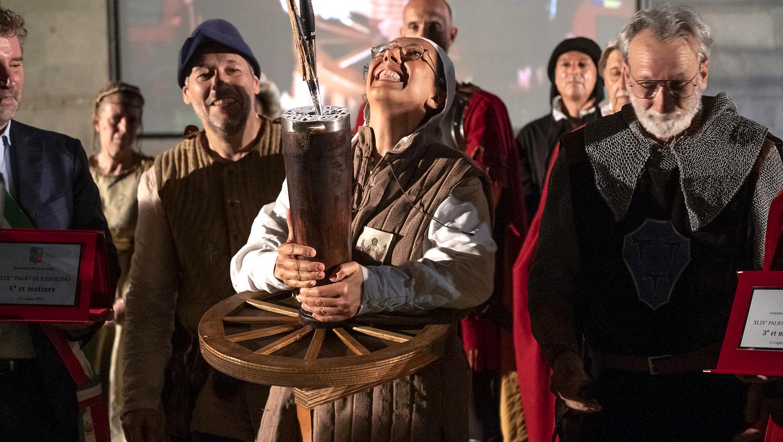 🎯 49mo Palio di San Paolino: trionfo in rosa delle Contrade