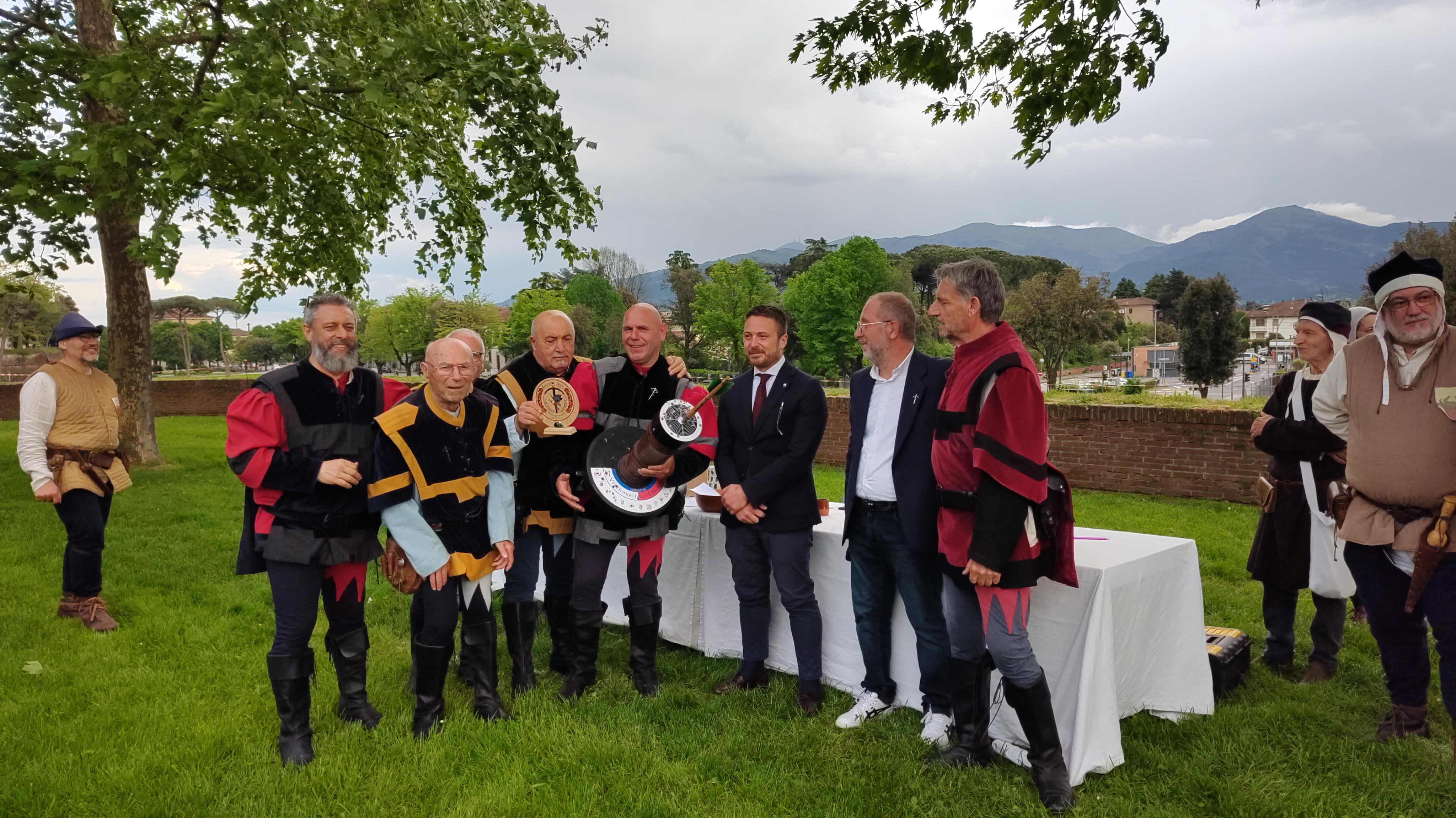 primo et meliore corniolo pavi lino assisi